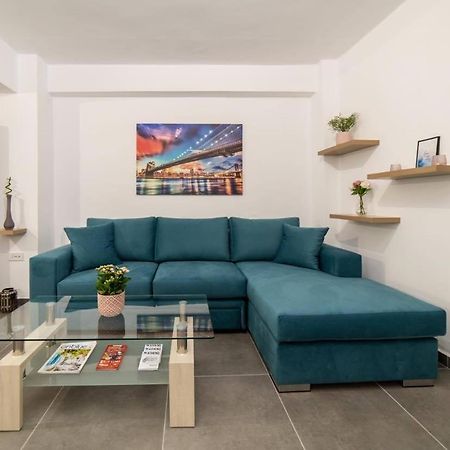 Apartament Brand New Aprt With Backyard In Lycabettus Hill ! Ateny Zewnętrze zdjęcie